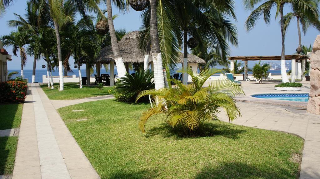 Coral Pacifico Hotel Y Villas Manzanillo Bagian luar foto